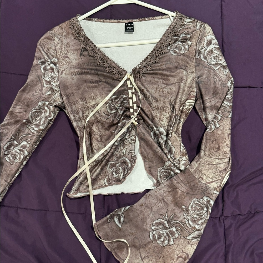 SHEIN Brown Flare-Sleeve Lace Crop Top